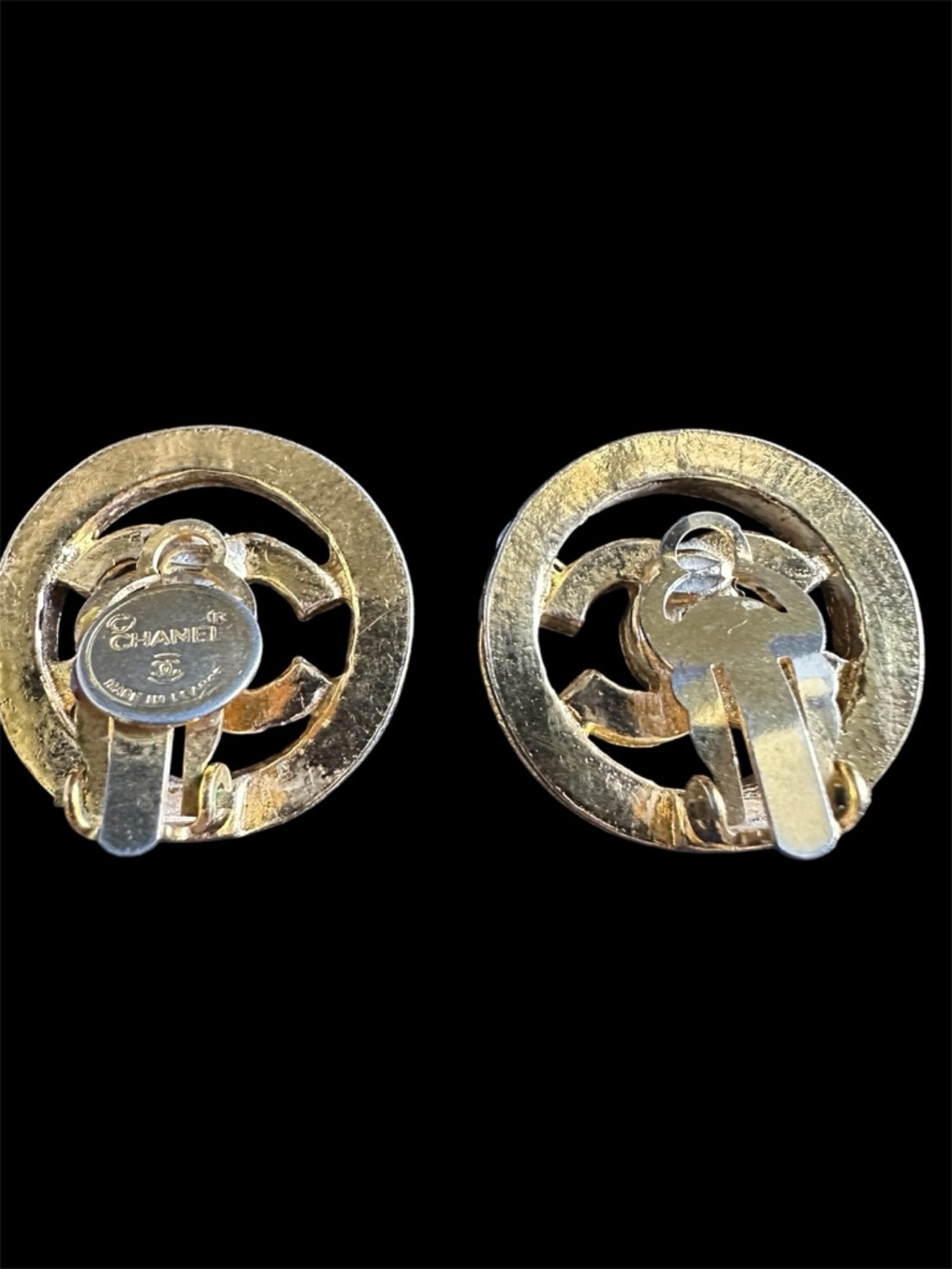 Vintage CHANEL Gold Tone Rhinestone CC Logo Clip-On Earrings - Picture 12 of 15